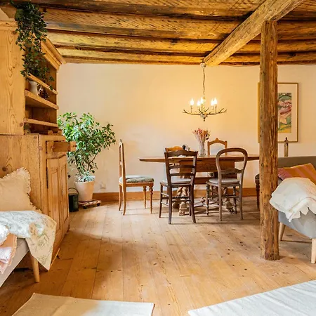 Charmantes Am Berg Ferienhaus Ebensee
