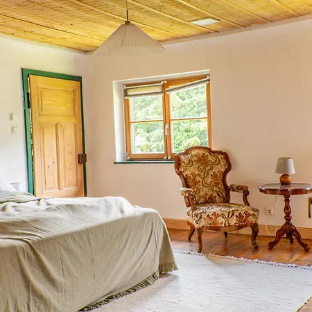 Ferienhaus Charmantes Am Berg Ebensee
